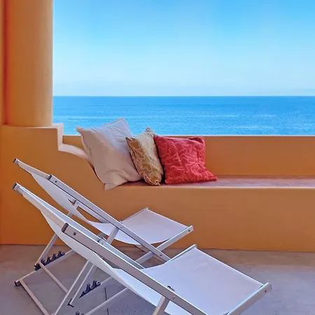 Casa Incastonata Nel Mare Vila *