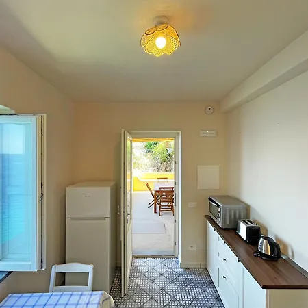 Vila Casa Incastonata Nel Mare Canneto (Lipari)