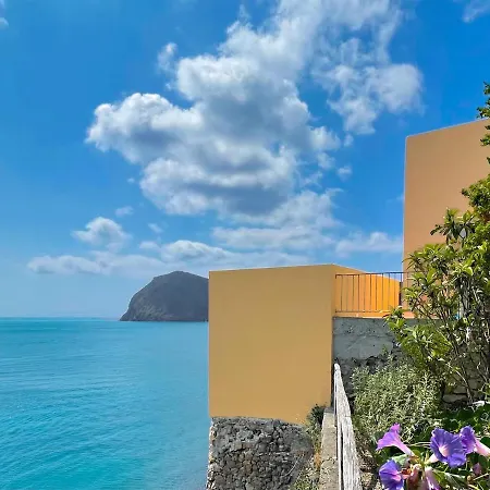 Vila Casa Incastonata Nel Mare Canneto (Lipari)