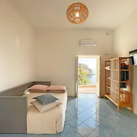 Vila Casa Incastonata Nel Mare Canneto (Lipari)