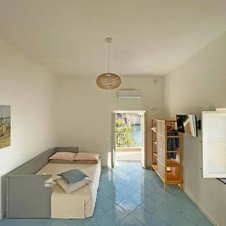 Vila Casa Incastonata Nel Mare Canneto (Lipari)