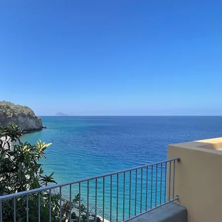 Casa Incastonata Nel Mare Vila